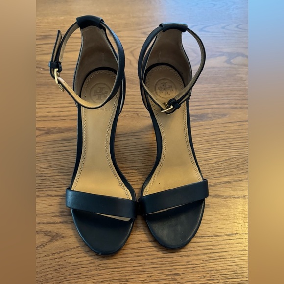 Tory Buy Black High Heeled leather Sandal with Open Toe and Stiletto Heel size 5 - Picture 3 of 6
